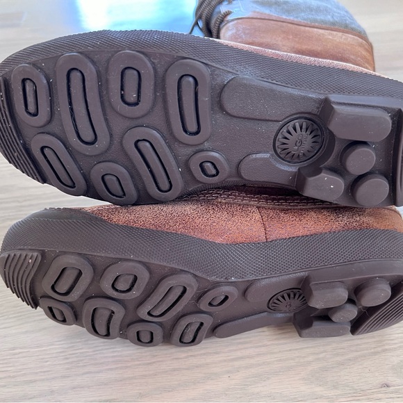 UGG belcloud brown leather tall winter duck boots size 6. - Picture 10 of 16